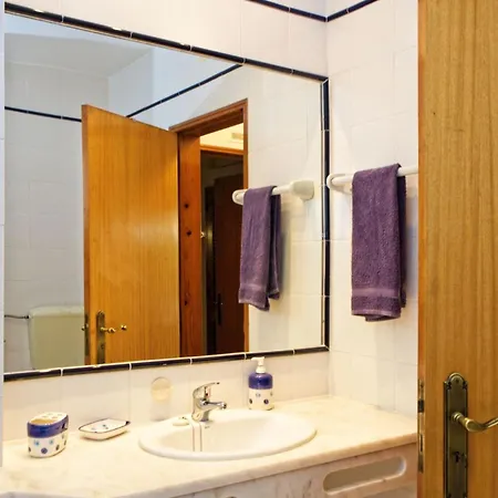 Lotus 2- By Interhome Сasa de vacaciones *