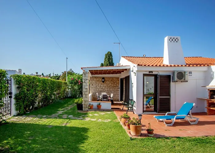 Lotus 2- By Interhome