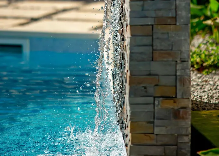 Lotus 2- By Interhome * 알부페이라