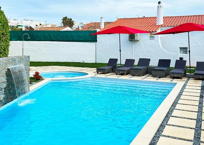 Lotus 2- By Interhome 알부페이라