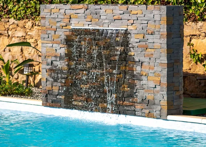 Lotus 2- By Interhome * 알부페이라